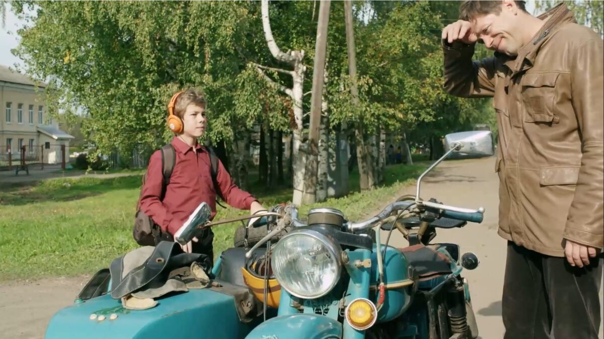 Тёмная лошадка