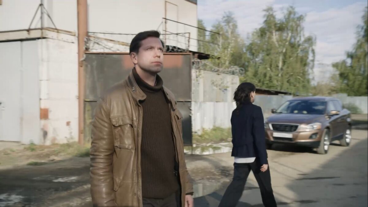 Тёмная лошадка