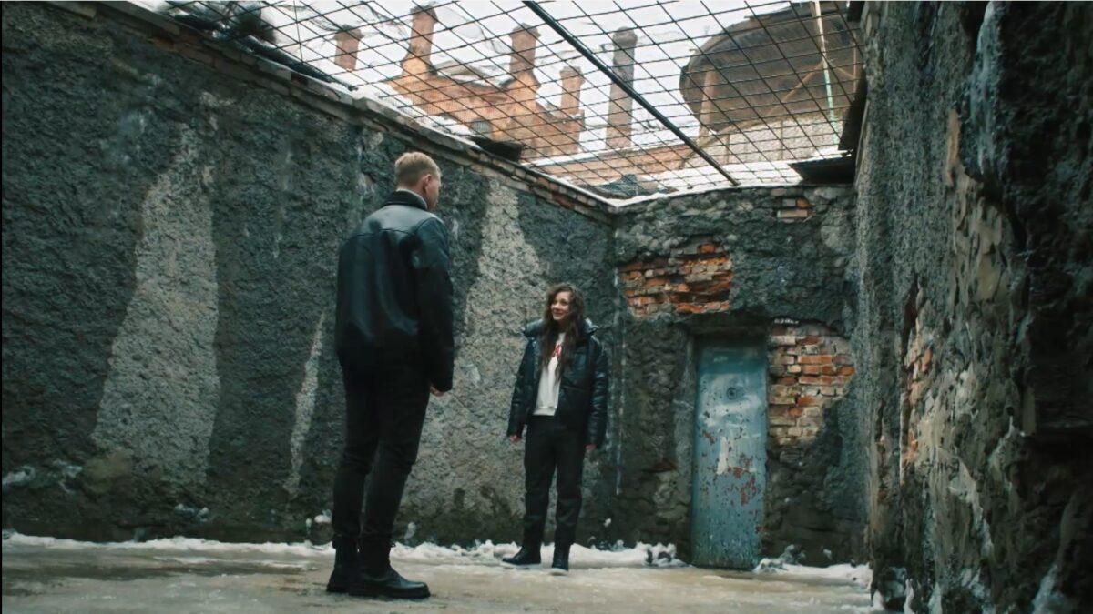 Без прикрытия