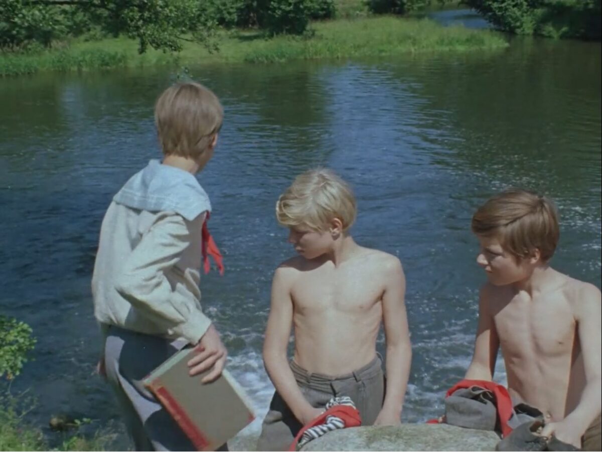 Бронзовая птица